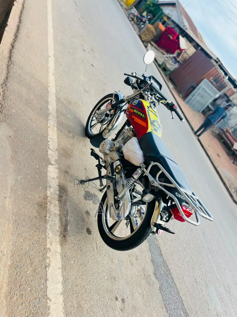 New Royal RY125 2025 Red