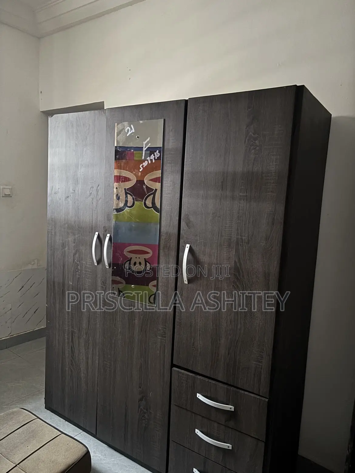 Wardrobe With Mirror