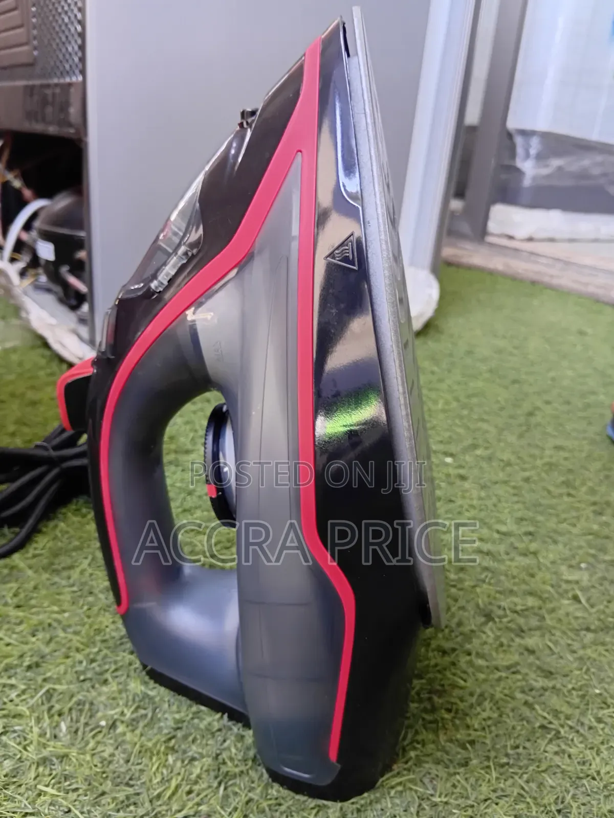 Decakila Iron High-Power Steam Iron for Home Use