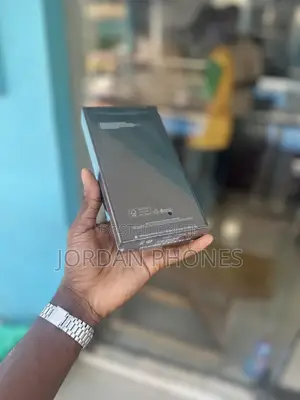 New Samsung Galaxy S24 Ultra 256 GB Black