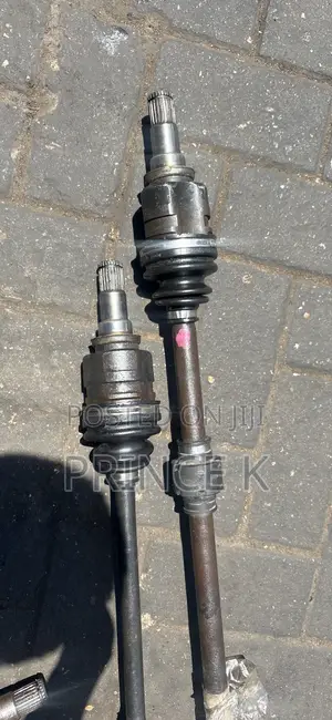 Toyota Vitz Drive Shaft Pair