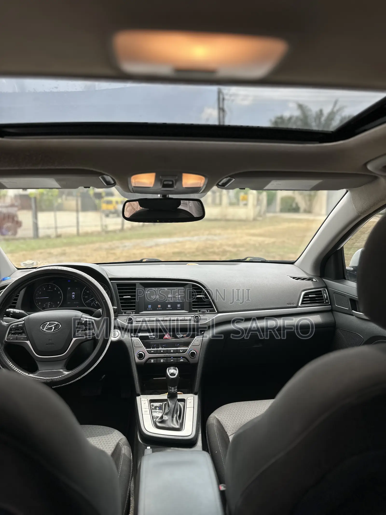 Hyundai Elantra Limited Sedan FWD (2.0L 4cyl 6A) 2017 White