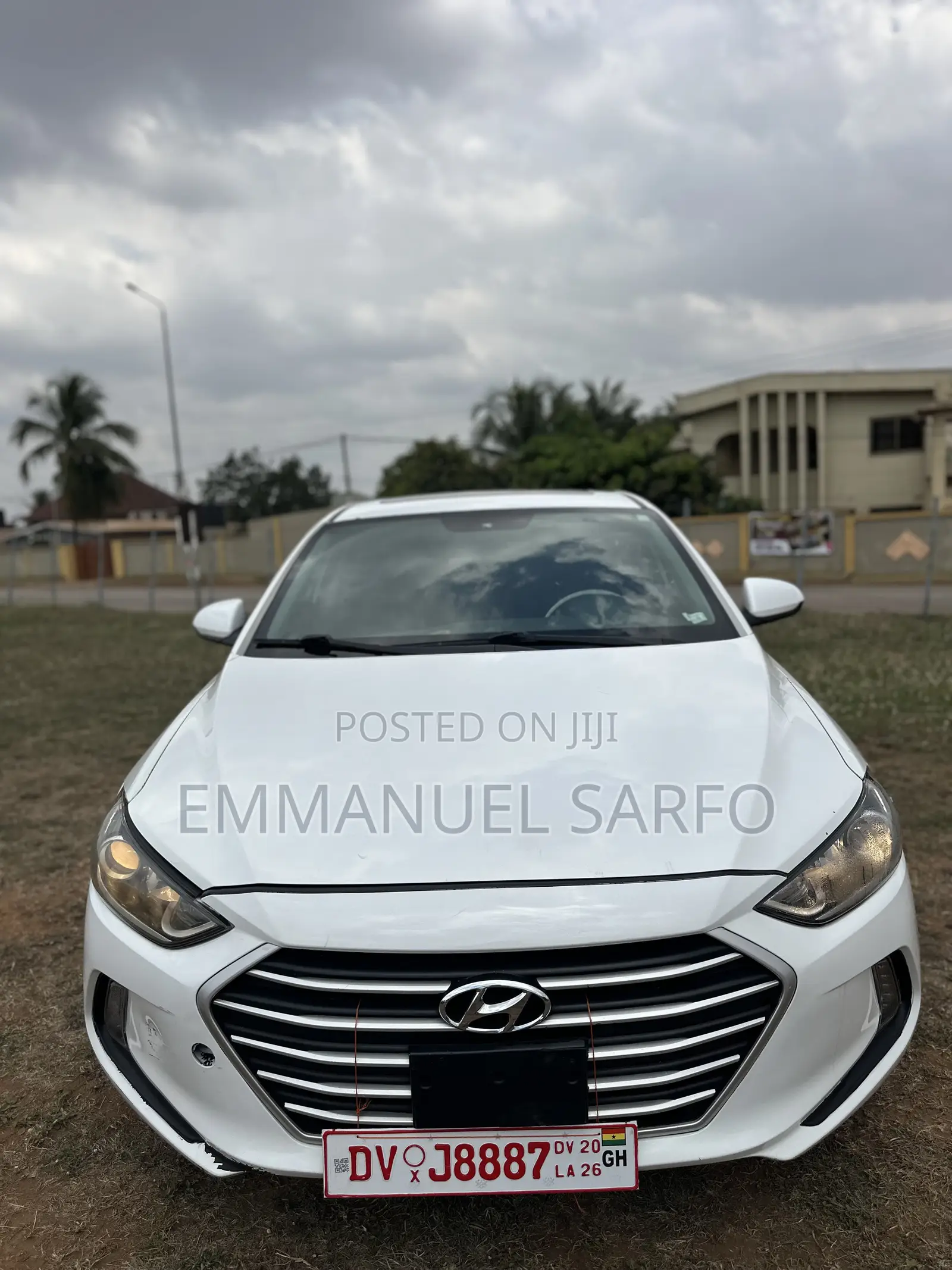 Hyundai Elantra Limited Sedan FWD (2.0L 4cyl 6A) 2017 White