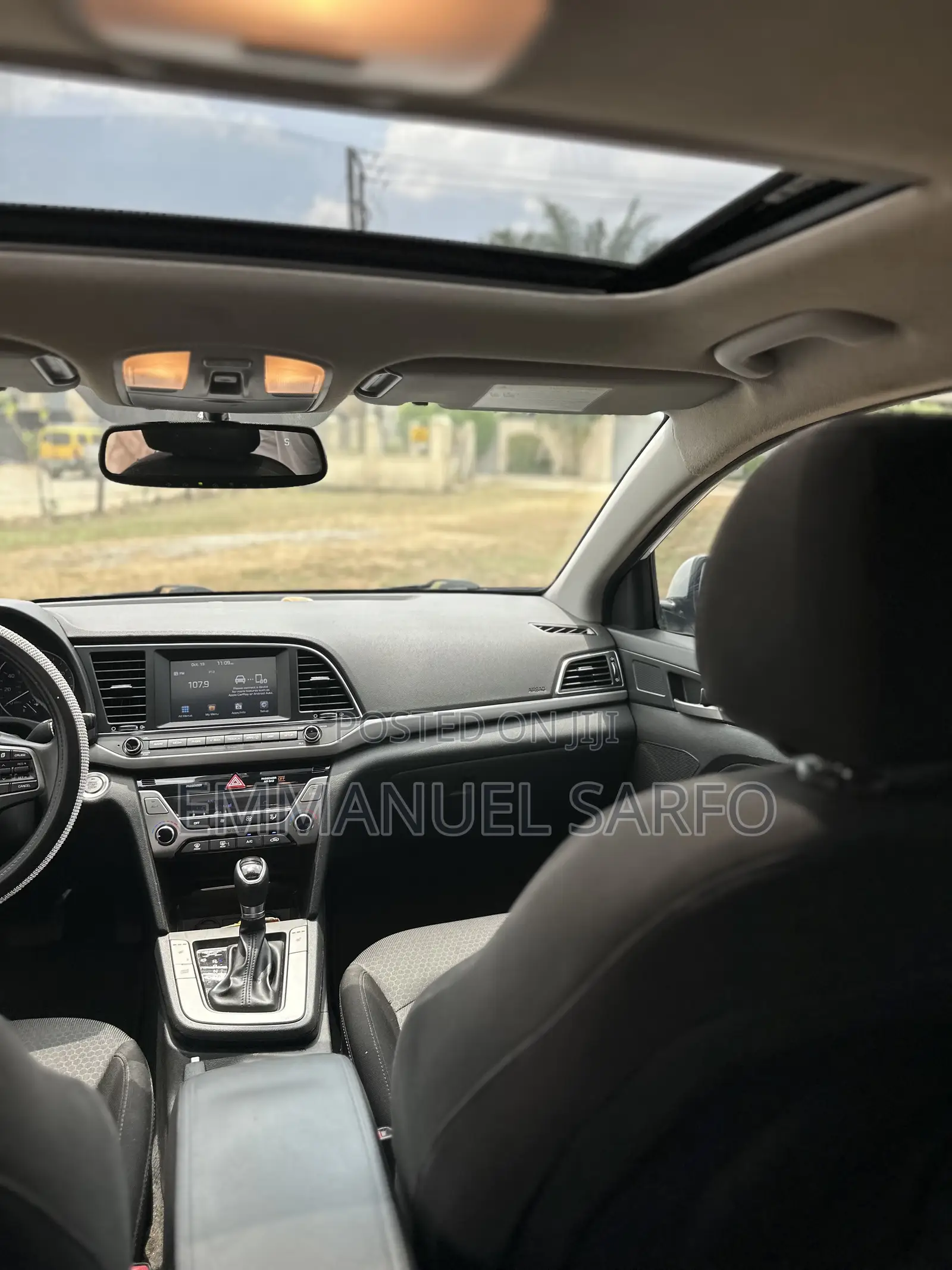 Hyundai Elantra Limited Sedan FWD (2.0L 4cyl 6A) 2017 White
