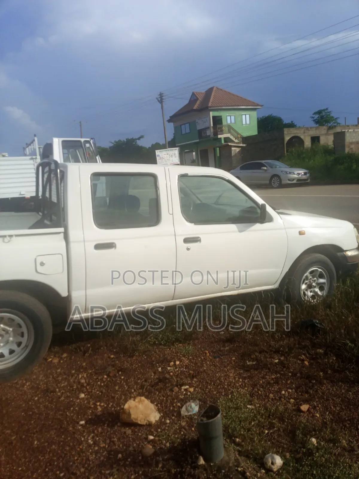Nissan Hardbody 1999 White