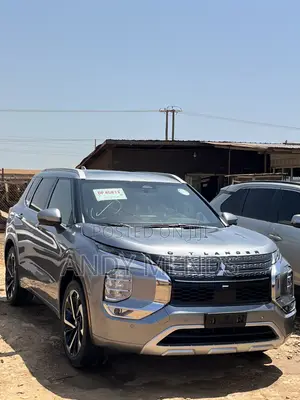 Mitsubishi Outlander SEL 2022 Gray