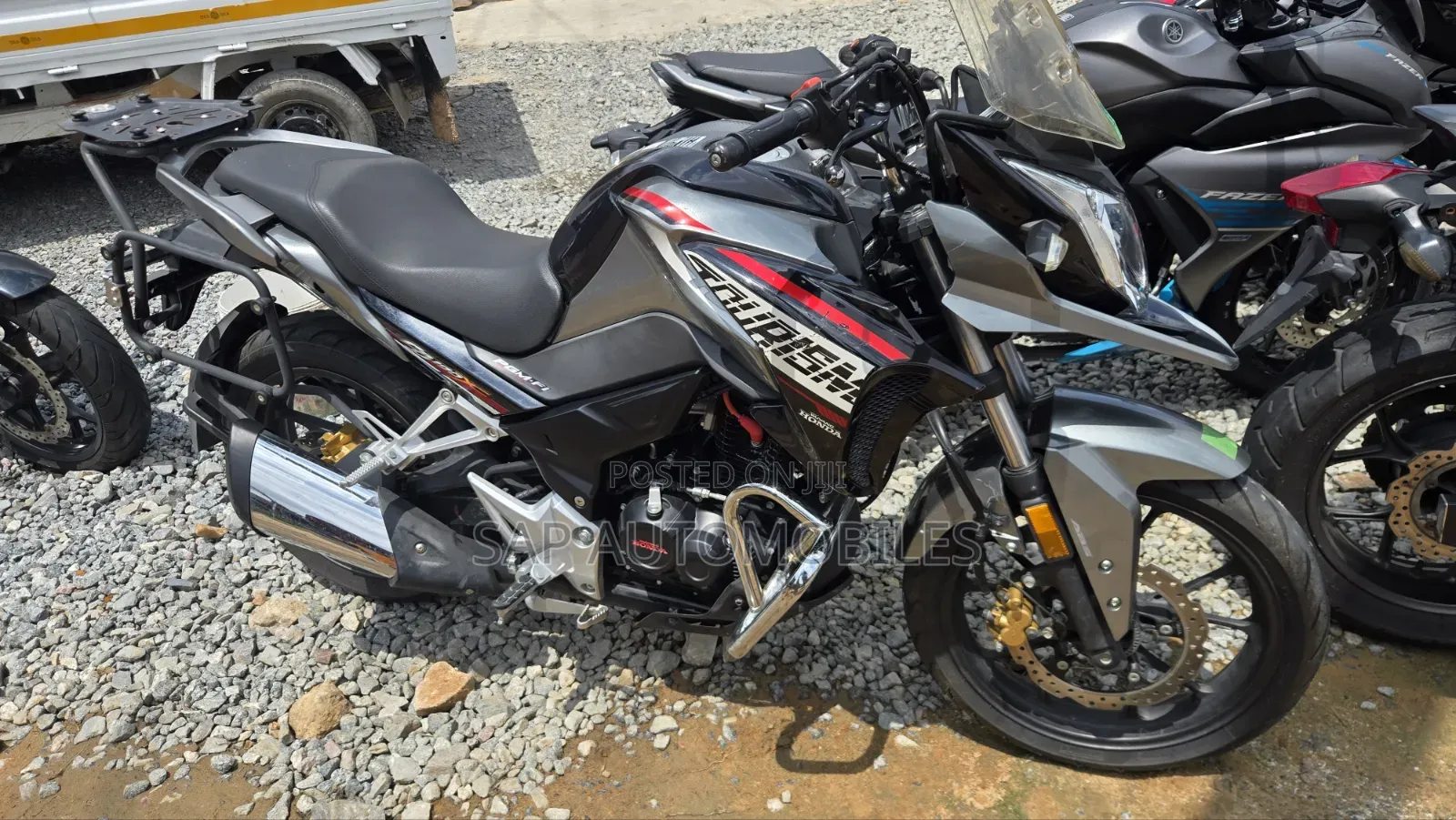 Honda CB 2018 Gray