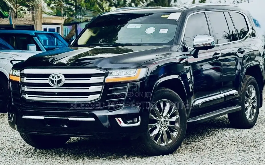 Toyota Land Cruiser 2023 Black