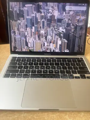 Laptop Apple MacBook Pro 2020 32GB Intel Core i7 SSD 512GB