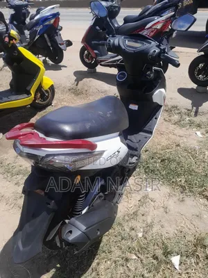 Yamaha Aerox 2022 White