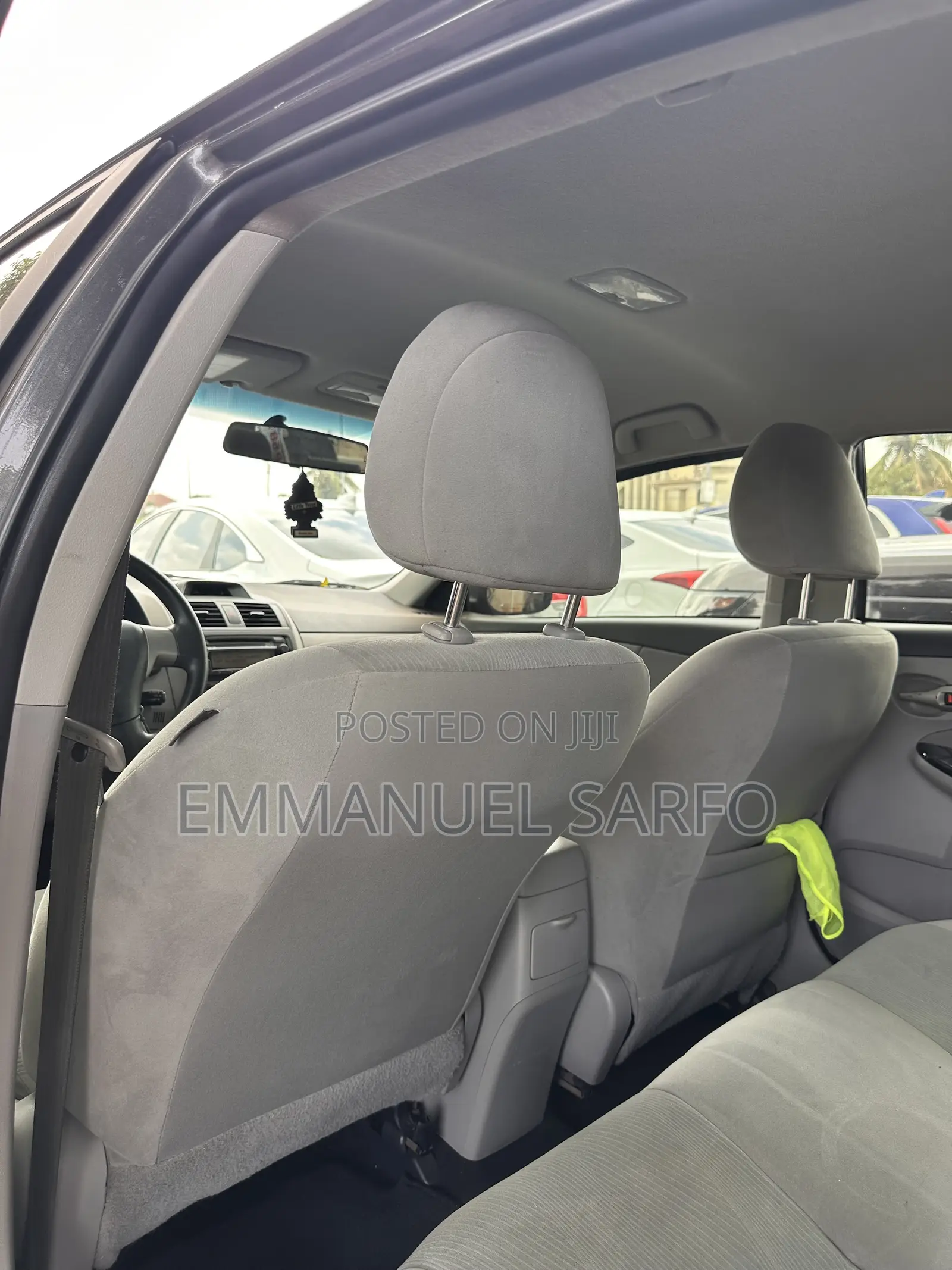 Toyota Corolla L 4dr Sedan (1.8L 4cyl 5M) 2012 Gray