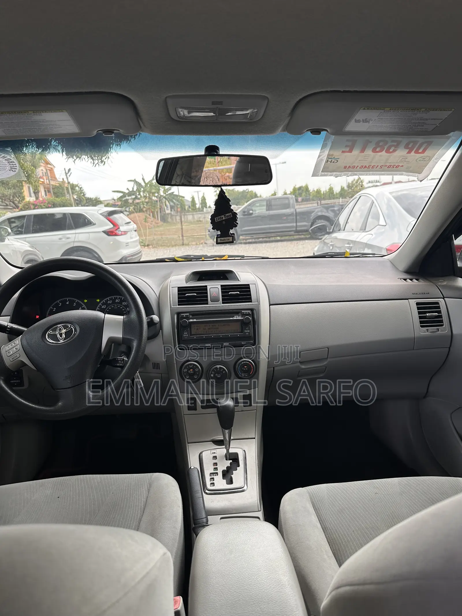 Toyota Corolla L 4dr Sedan (1.8L 4cyl 5M) 2012 Gray