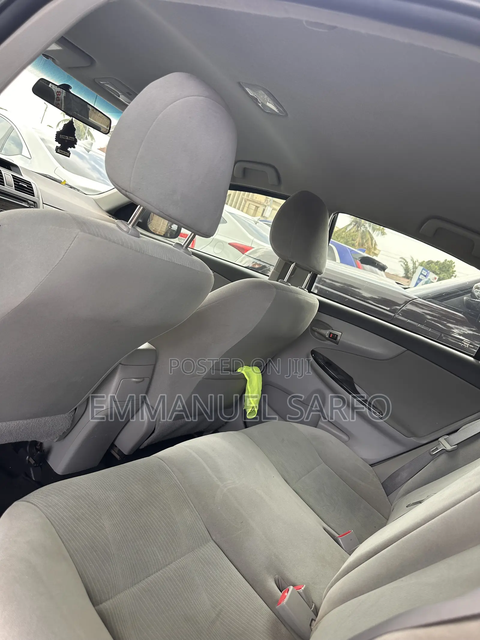 Toyota Corolla L 4dr Sedan (1.8L 4cyl 5M) 2012 Gray