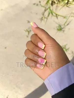Nails Service