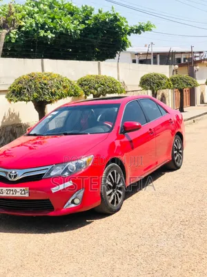 Toyota Camry 2014 Red