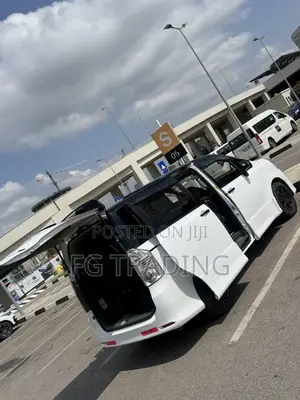 8 Seater Voxy _ Car Rental