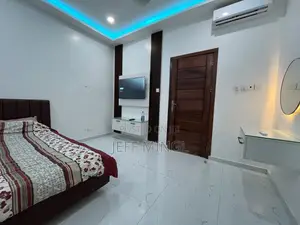 Furnished 2bdrm Apartment in Oxford Street for rent