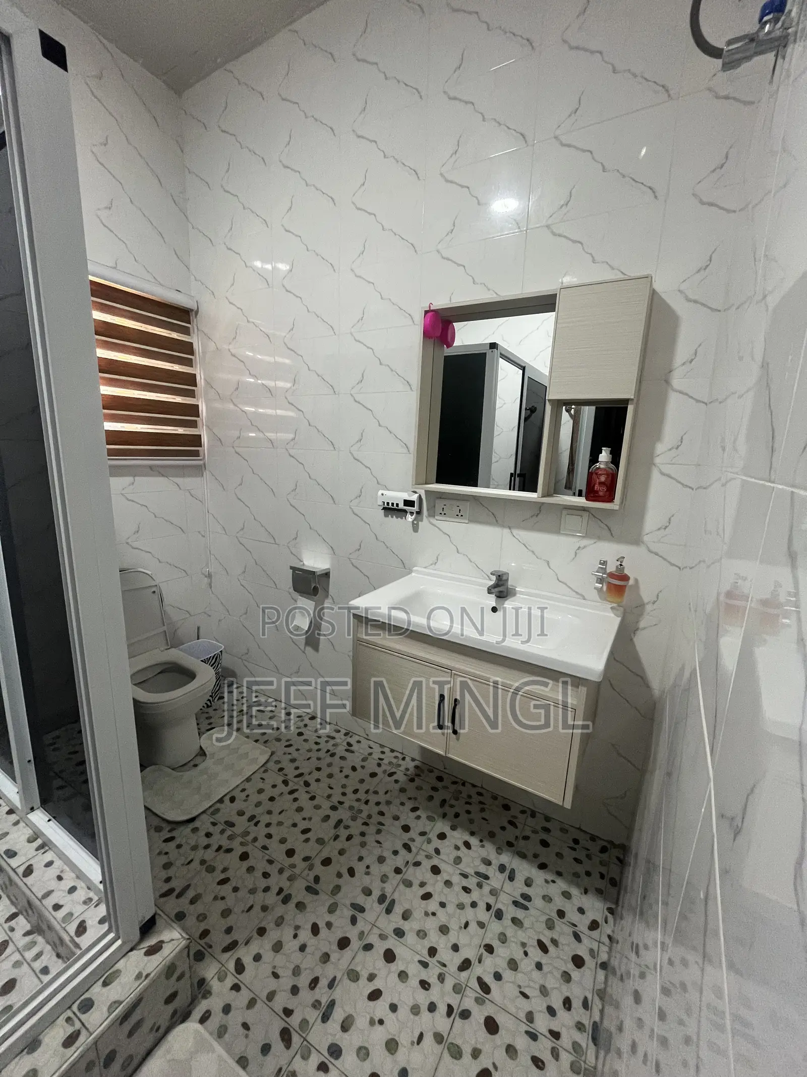 Furnished 2bdrm Apartment in Oxford Street for rent