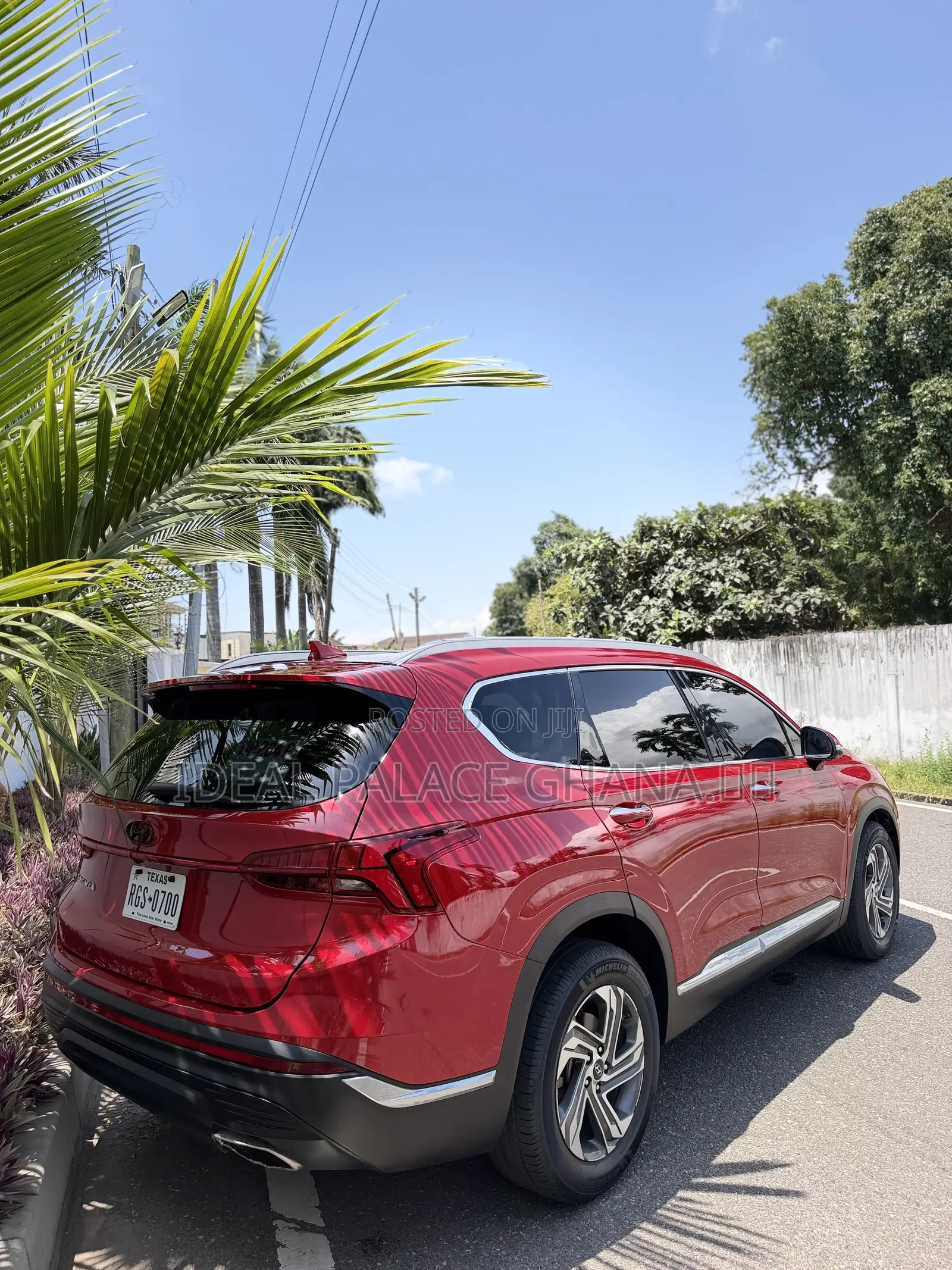 Hyundai Santa Fe SEL 2022 Red