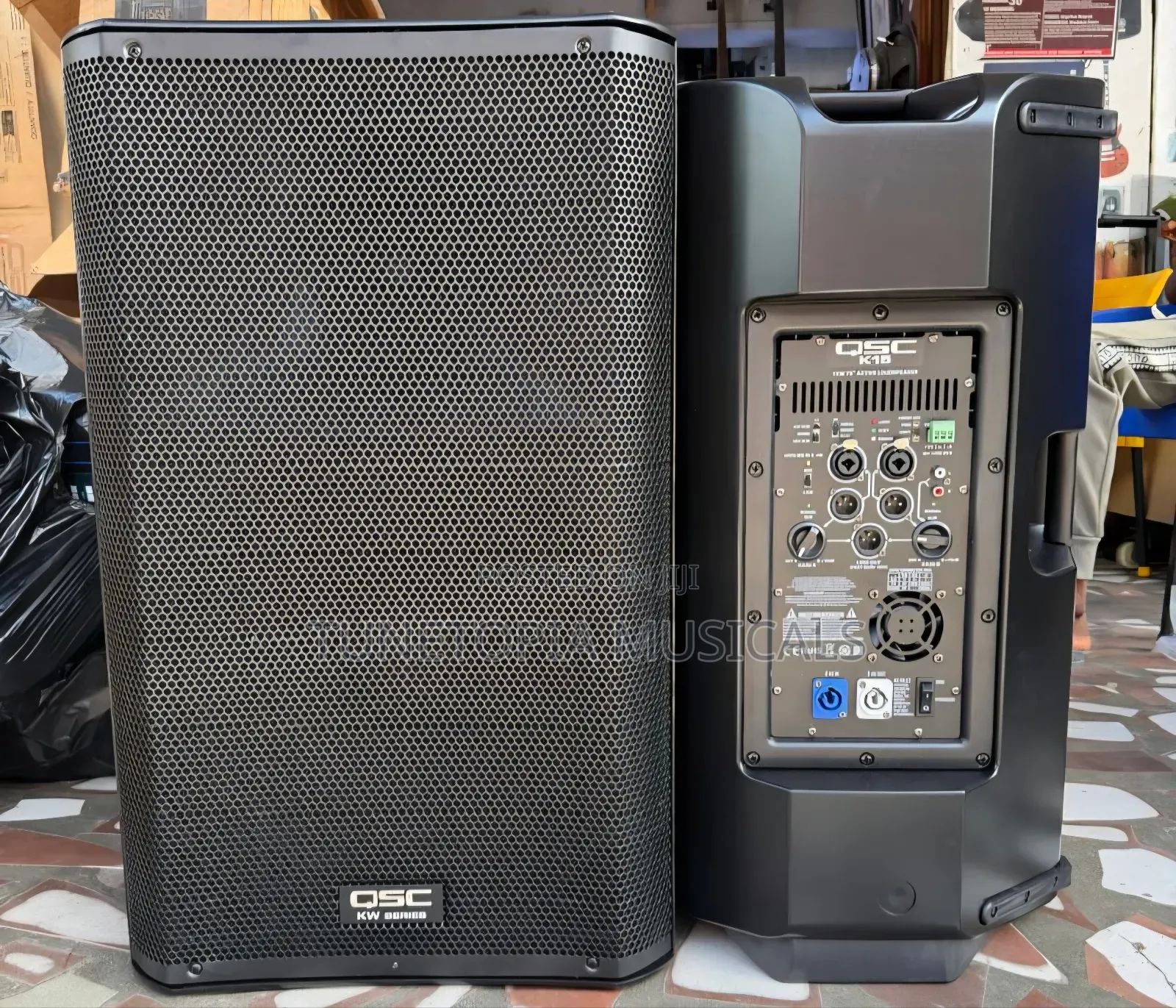 Original QSC K15 2-Way 15inches Active Speaker(1pair)/Stage Monitors