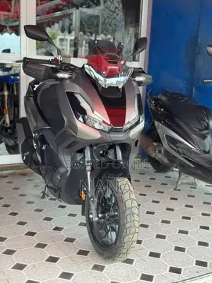 Honda 2025 Silver