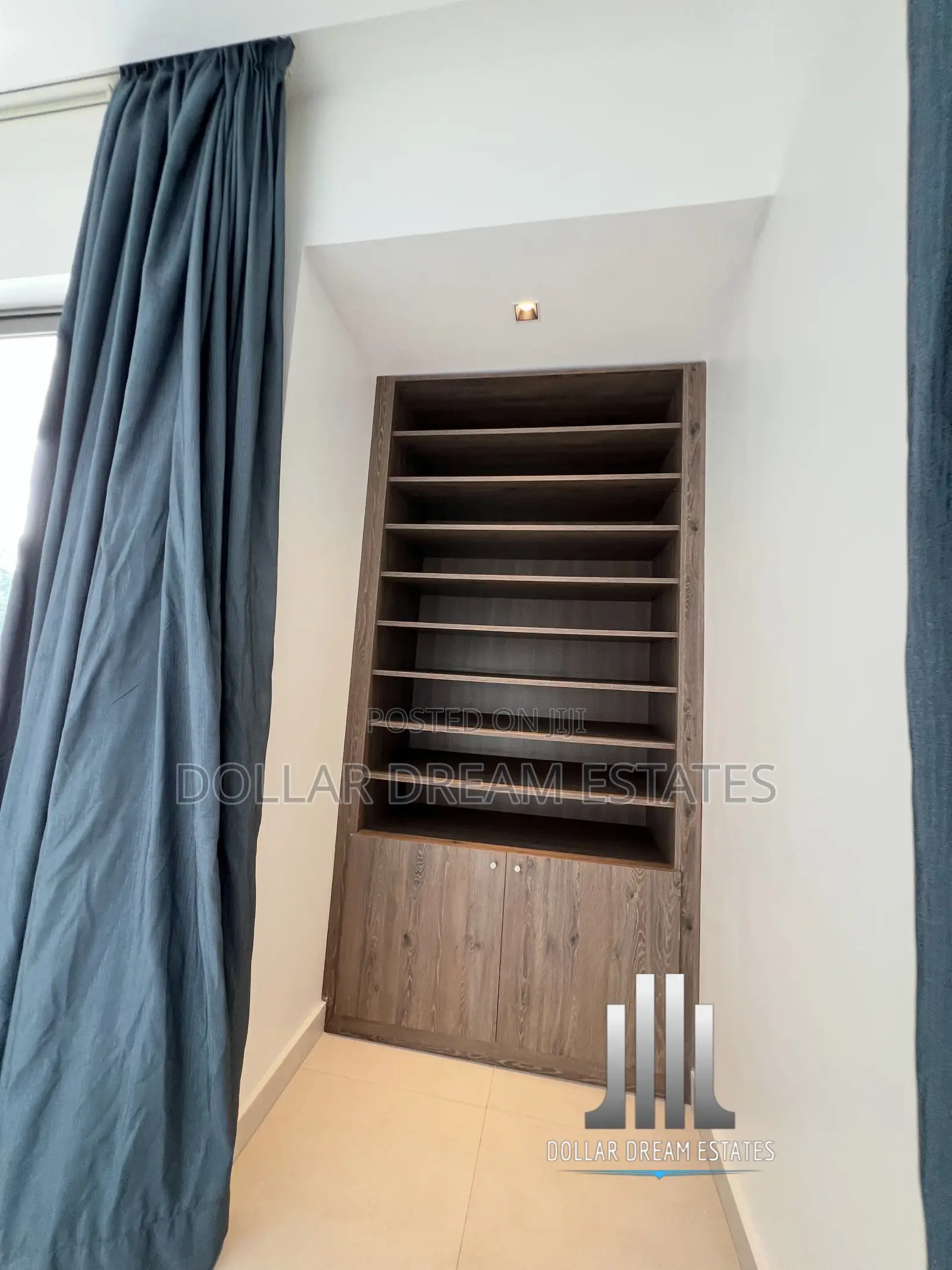 4bdrm Townhouse / Terrace in North Legon for rent
