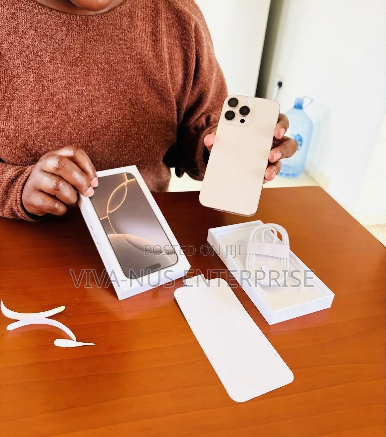 New Apple iPhone 16 Pro Max 1 TB Gold