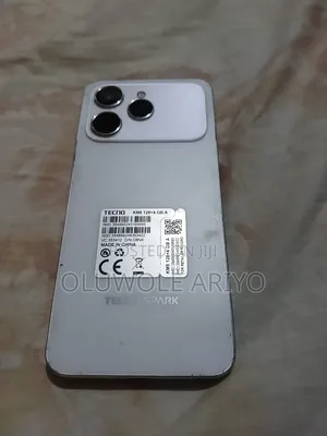 Tecno Spark 40 128 GB White