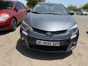 Toyota Corolla S 4dr Sedan (1.8L 4cyl CVT) 2015 Gray