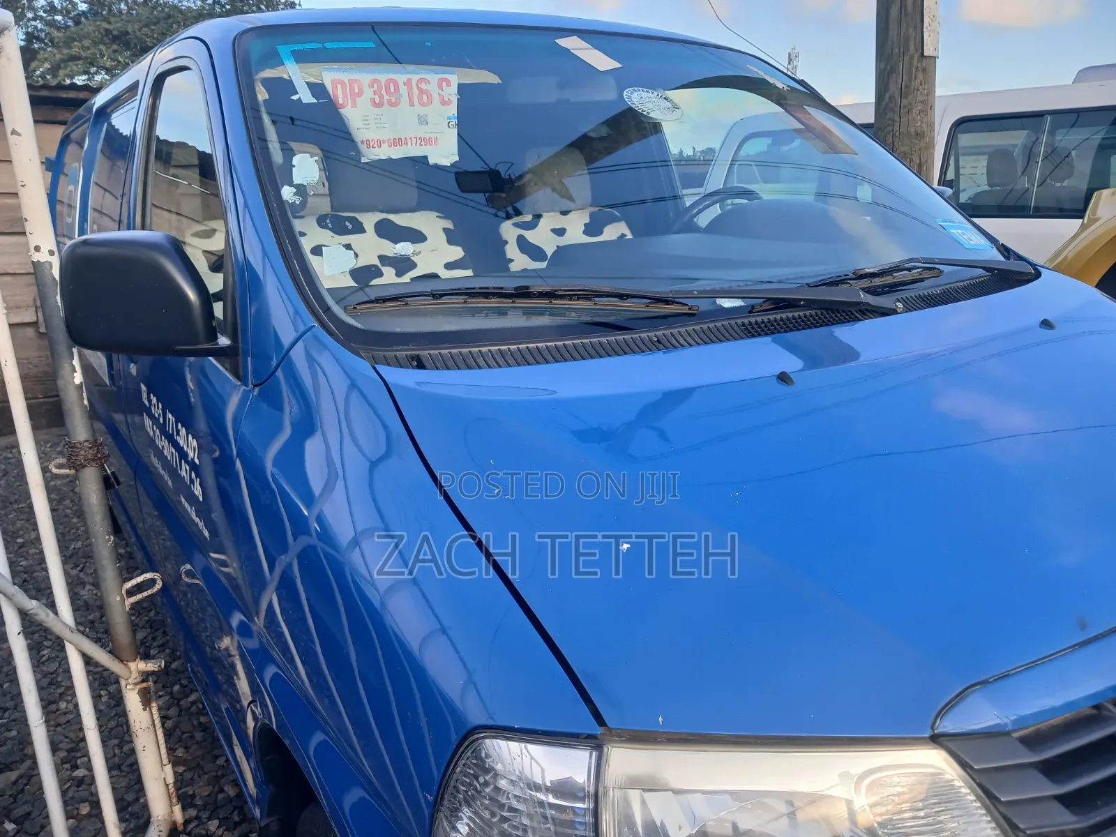 Toyota HiAce 2010 Green