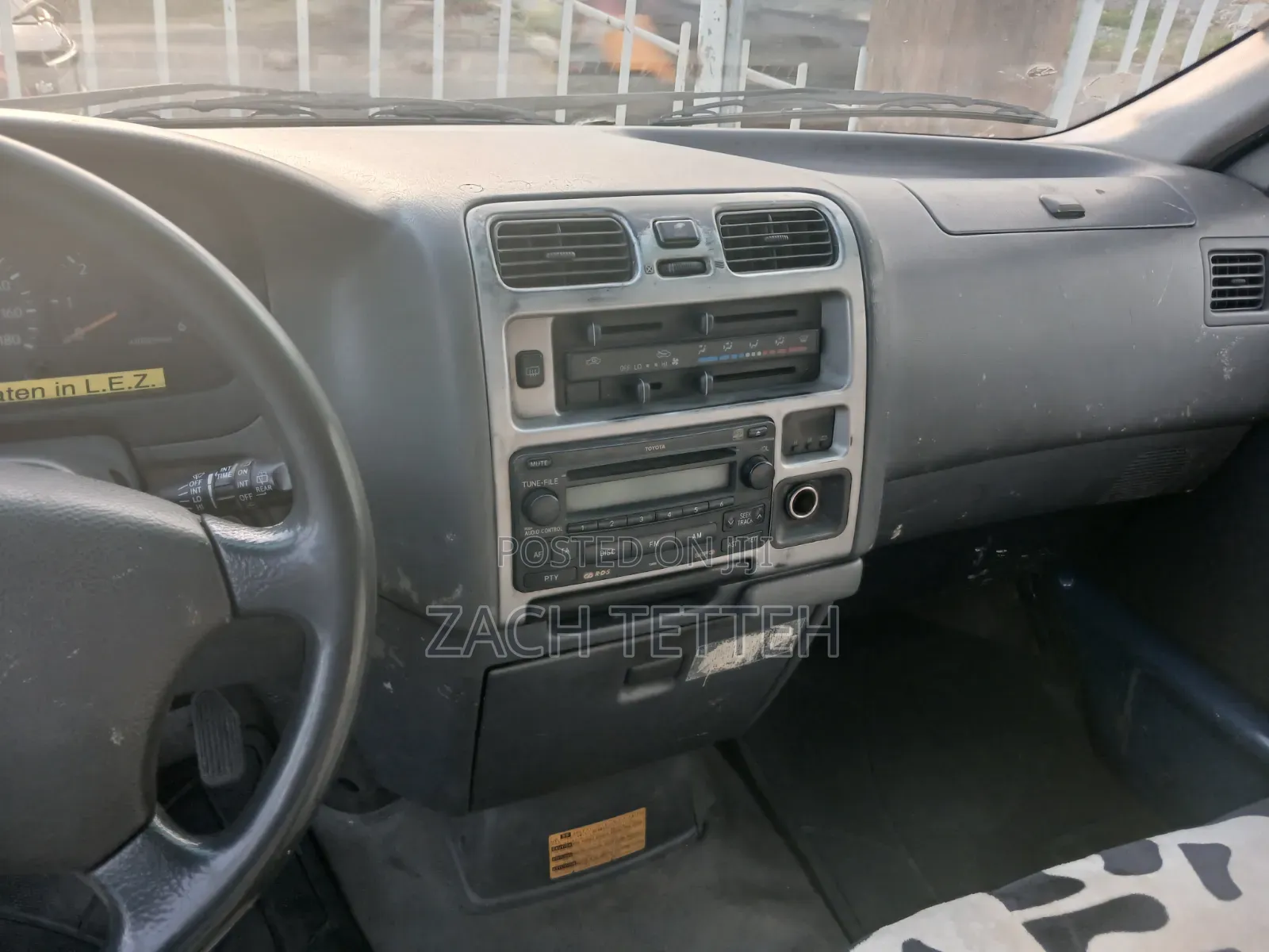 Toyota HiAce 2010 Green