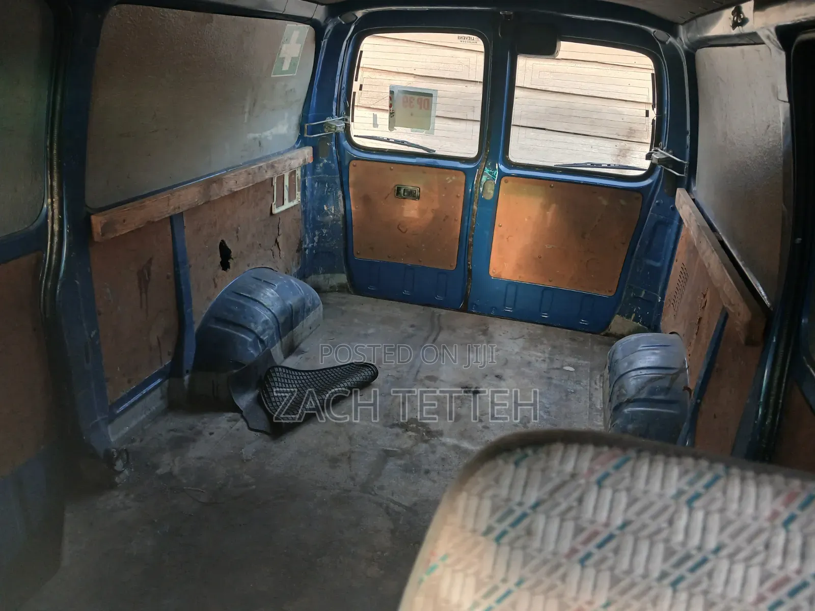 Toyota HiAce 2010 Green