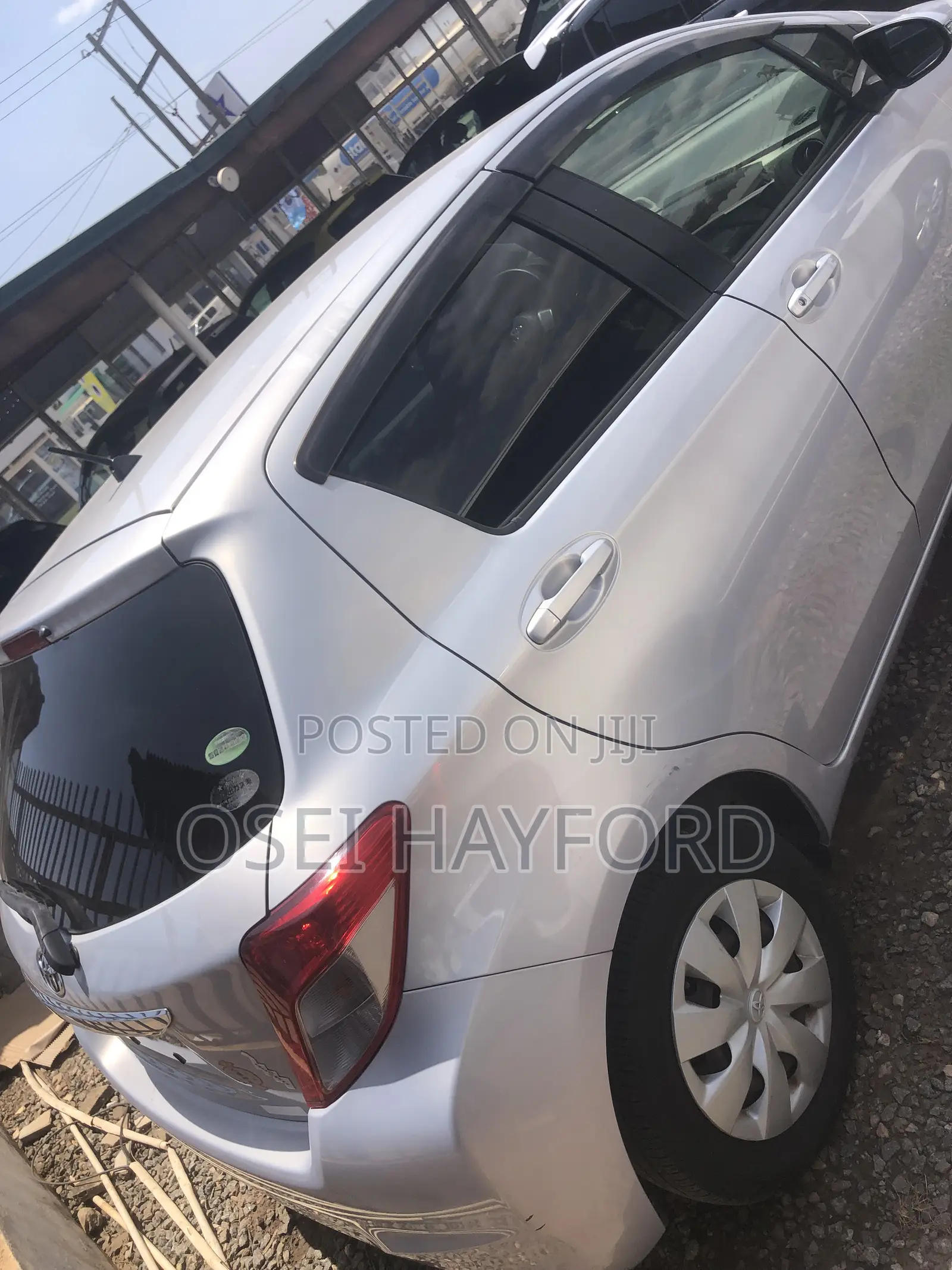 Toyota Vitz 2014 Pearl