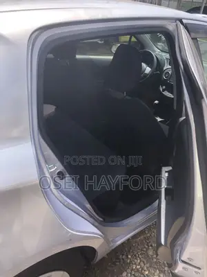 Toyota Vitz 2014 Pearl