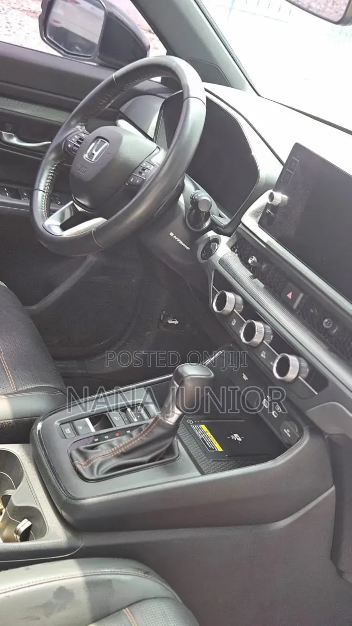 Honda CR-V 2024 Silver