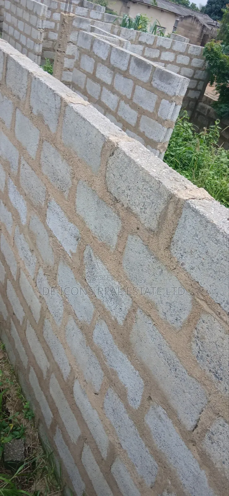 3bdrm House in De-Icons Real Estate, Awutu Senya East Municipal