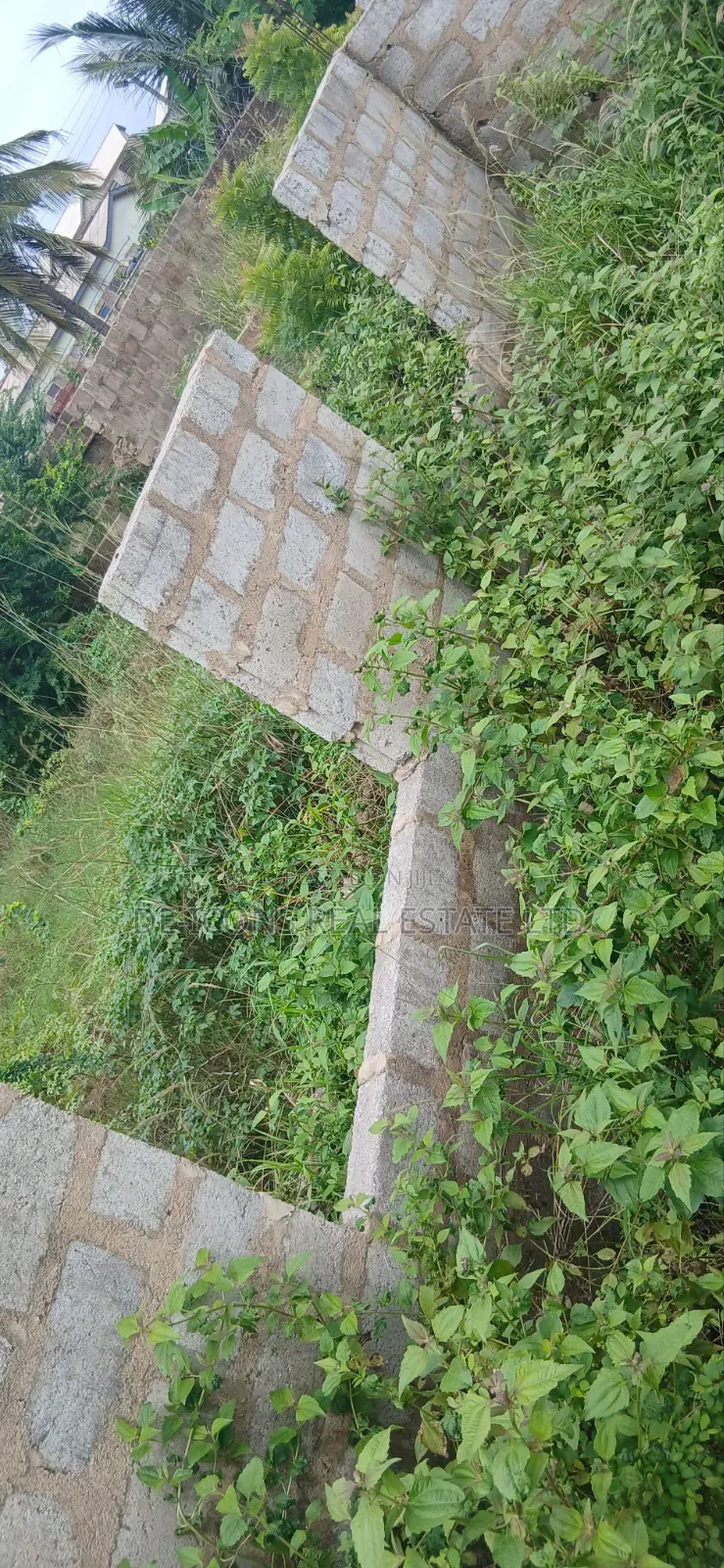 3bdrm House in De-Icons Real Estate, Awutu Senya East Municipal