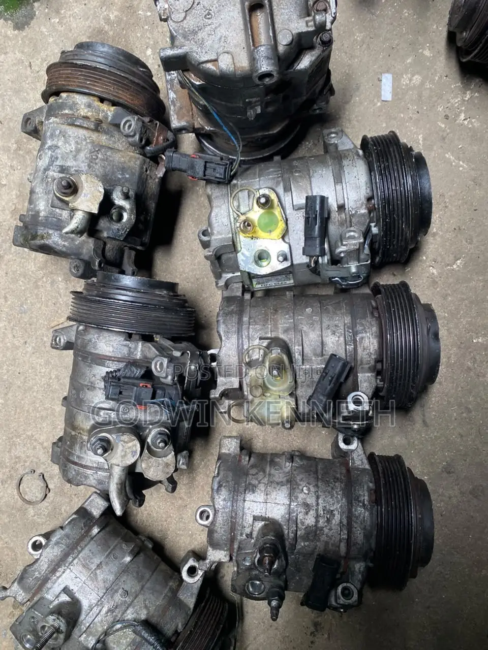 Chrysler 300 3.5L AC Compressor 2007-2011) - Direct Fit 