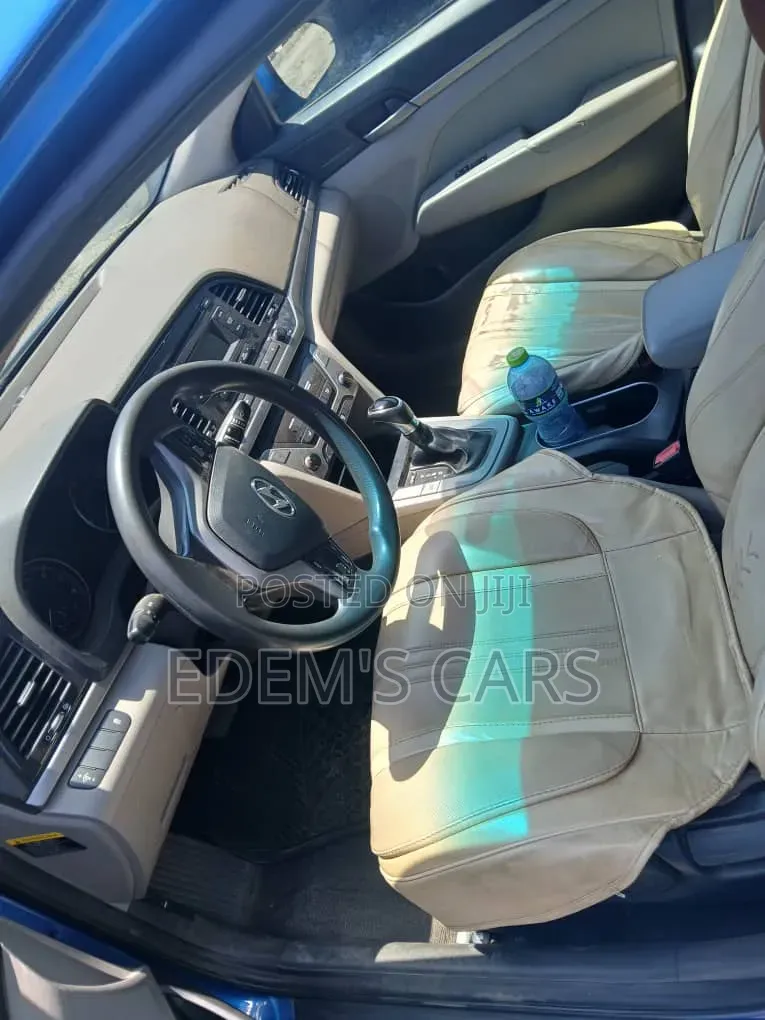 Hyundai Elantra 2018 Blue
