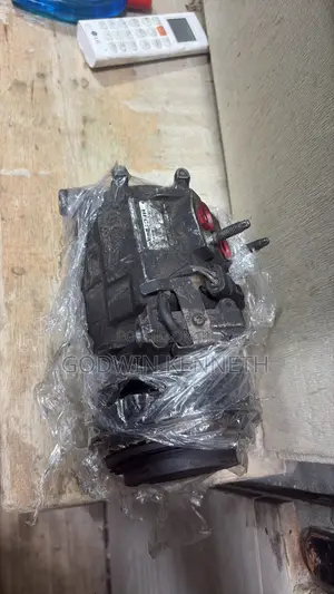Chrysler 300 3.5L AC Compressor 2007-2011) - Direct Fit 