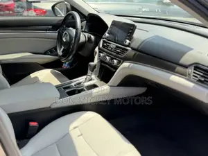 Honda Accord EX-L (2.0L 4cyl Turbo 10A) 2019 Gray