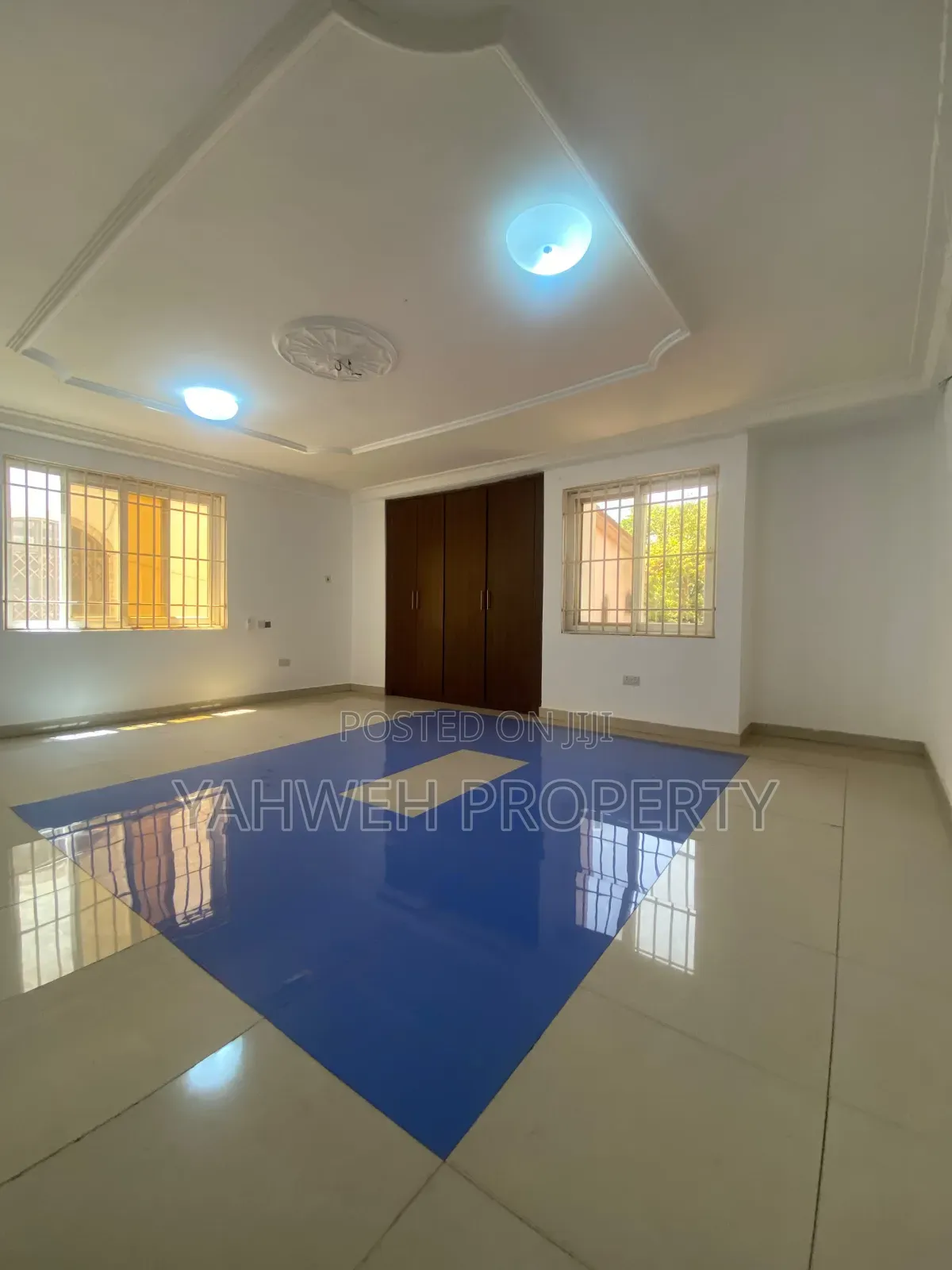 3bdrm Apartment in Coastal, Baatsona Total for rent