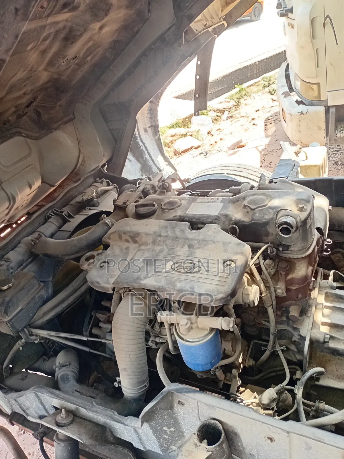 Hyundai Mighty 3.5ton (6 Holes )