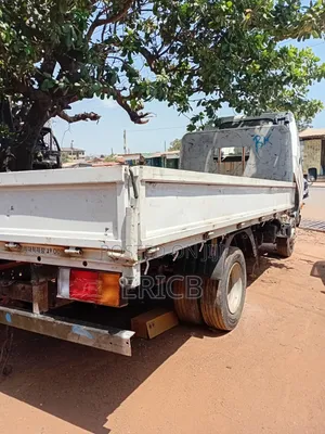 Hyundai Mighty 3.5ton (6 Holes )