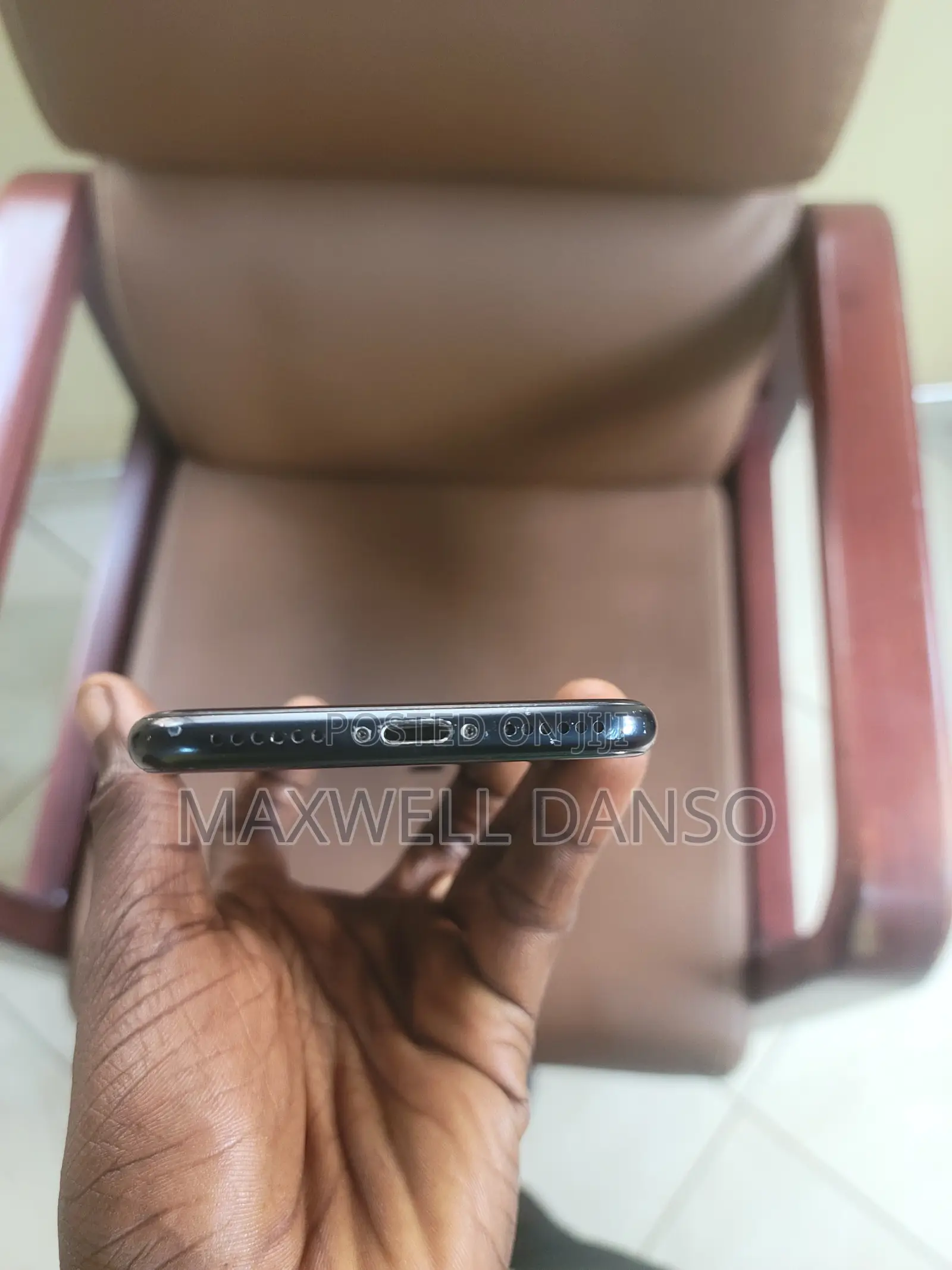Apple iPhone SE (2022) 64 GB Black