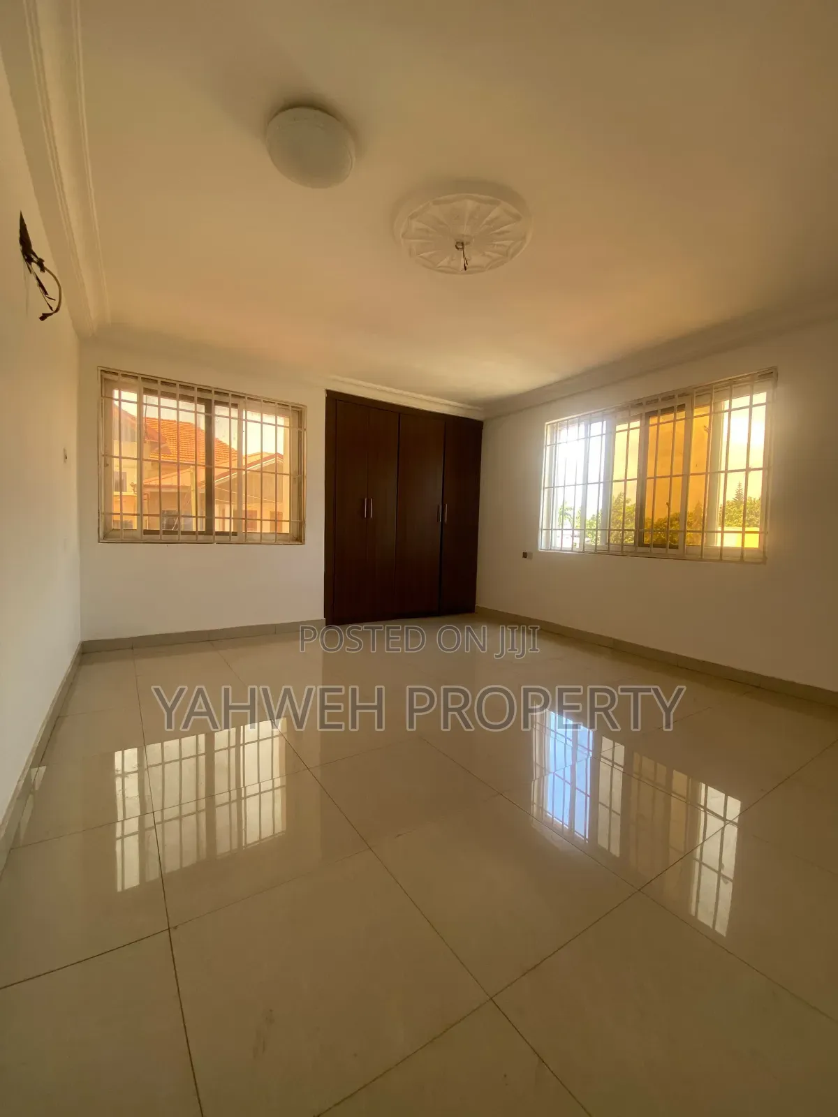 3bdrm Apartment in Coastal, Baatsona Total for rent