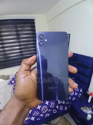 Samsung Galaxy A06 5G 128 GB Bronze