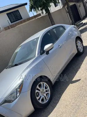 Toyota Yaris iA 1.5 FWD 2017 Silver
