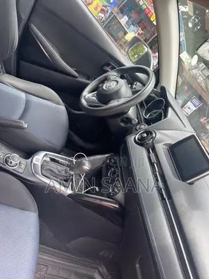 Toyota Yaris iA 1.5 FWD 2017 Silver