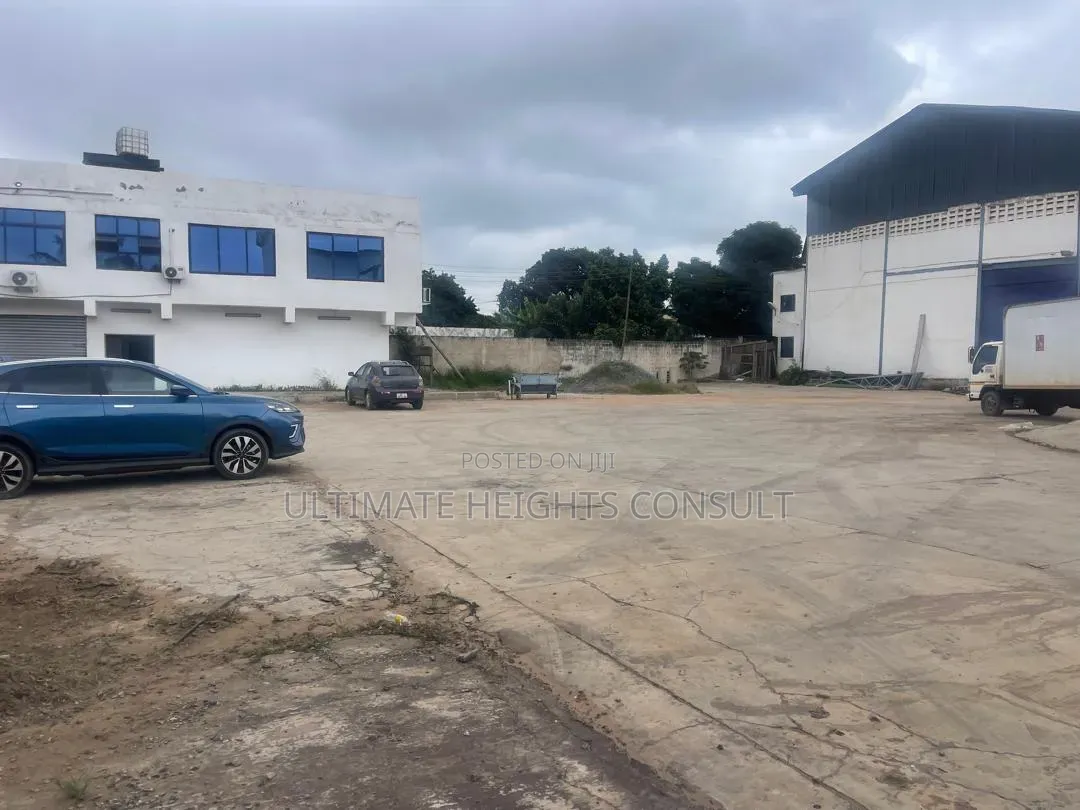 Warehouse 4000 Square Meters for Sale